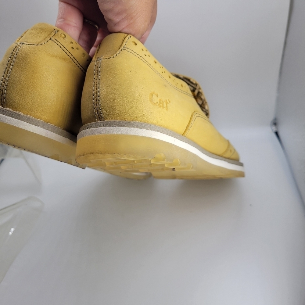 Cat Caterpillar Women's Flat Shoes Size 6 Light Yellow Leather LOAFERS - Picture 13 of 14
